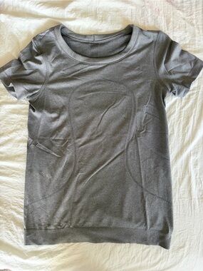 Lululemon Women's Short-Sleeve Performance Top - Gray